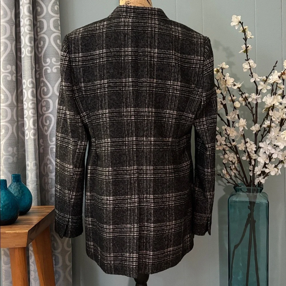 Halogen blazer 35%